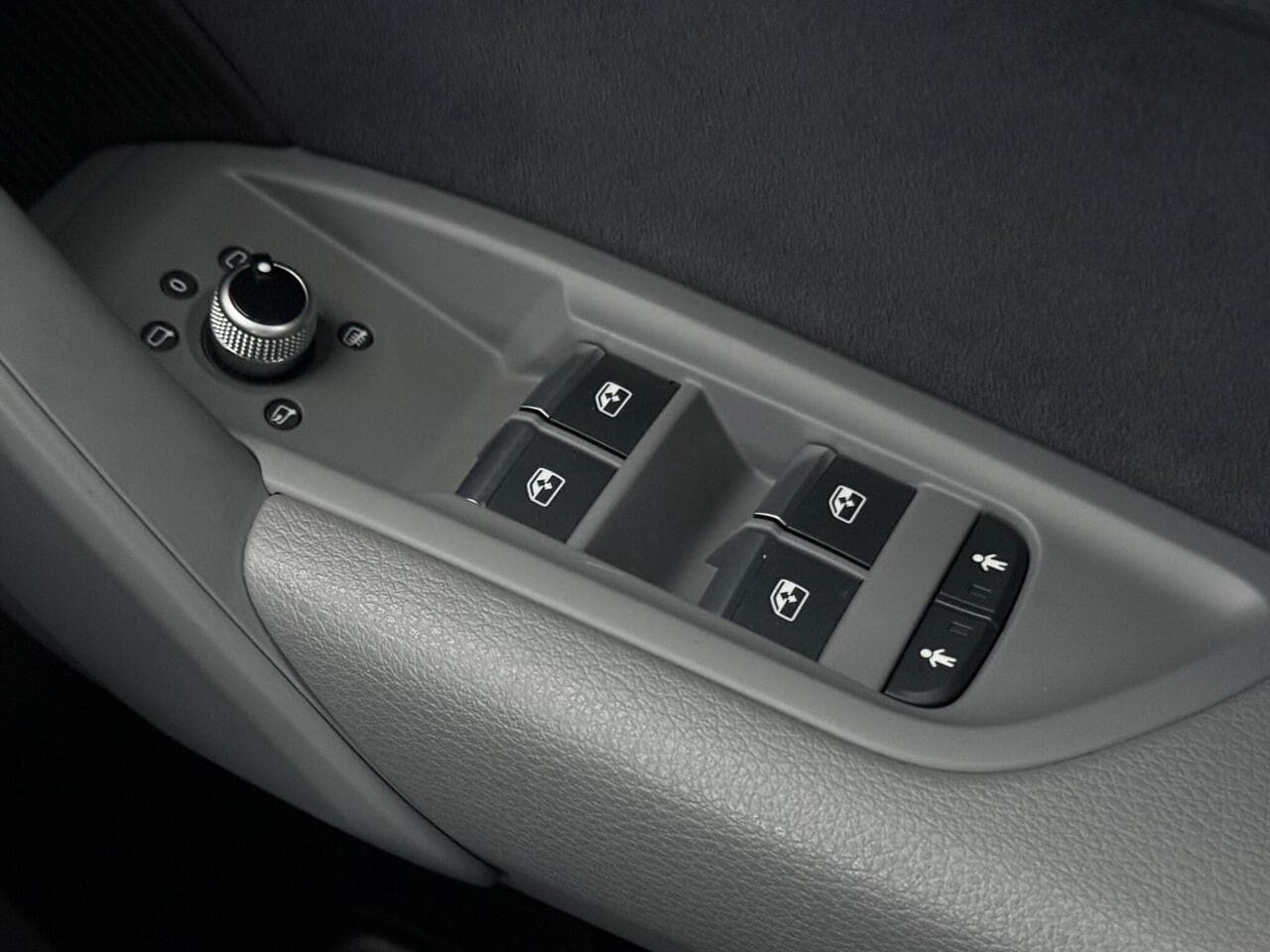 Audi Q5 thumbnail Misc Controls