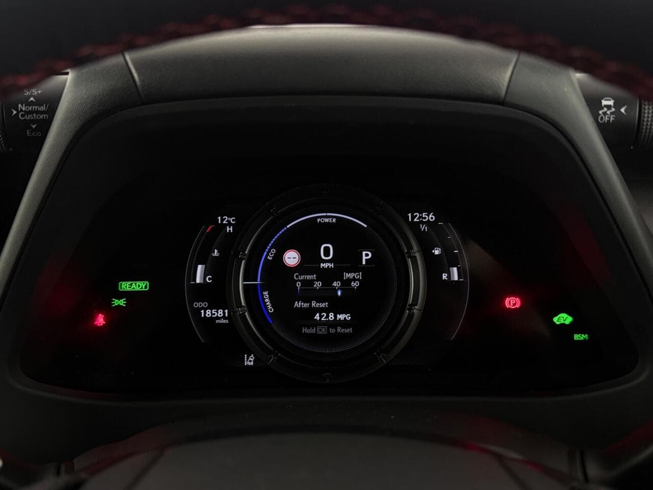 Lexus UX thumbnail Driver Instruments