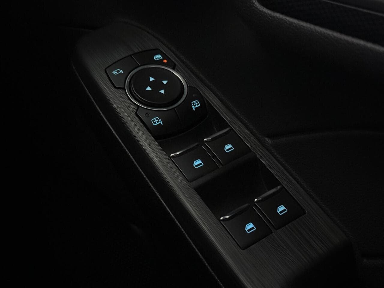 Ford Kuga thumbnail Misc Controls