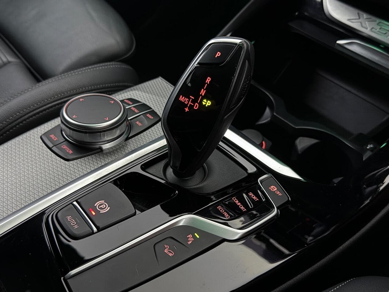 BMW X3 thumbnail Interior Front