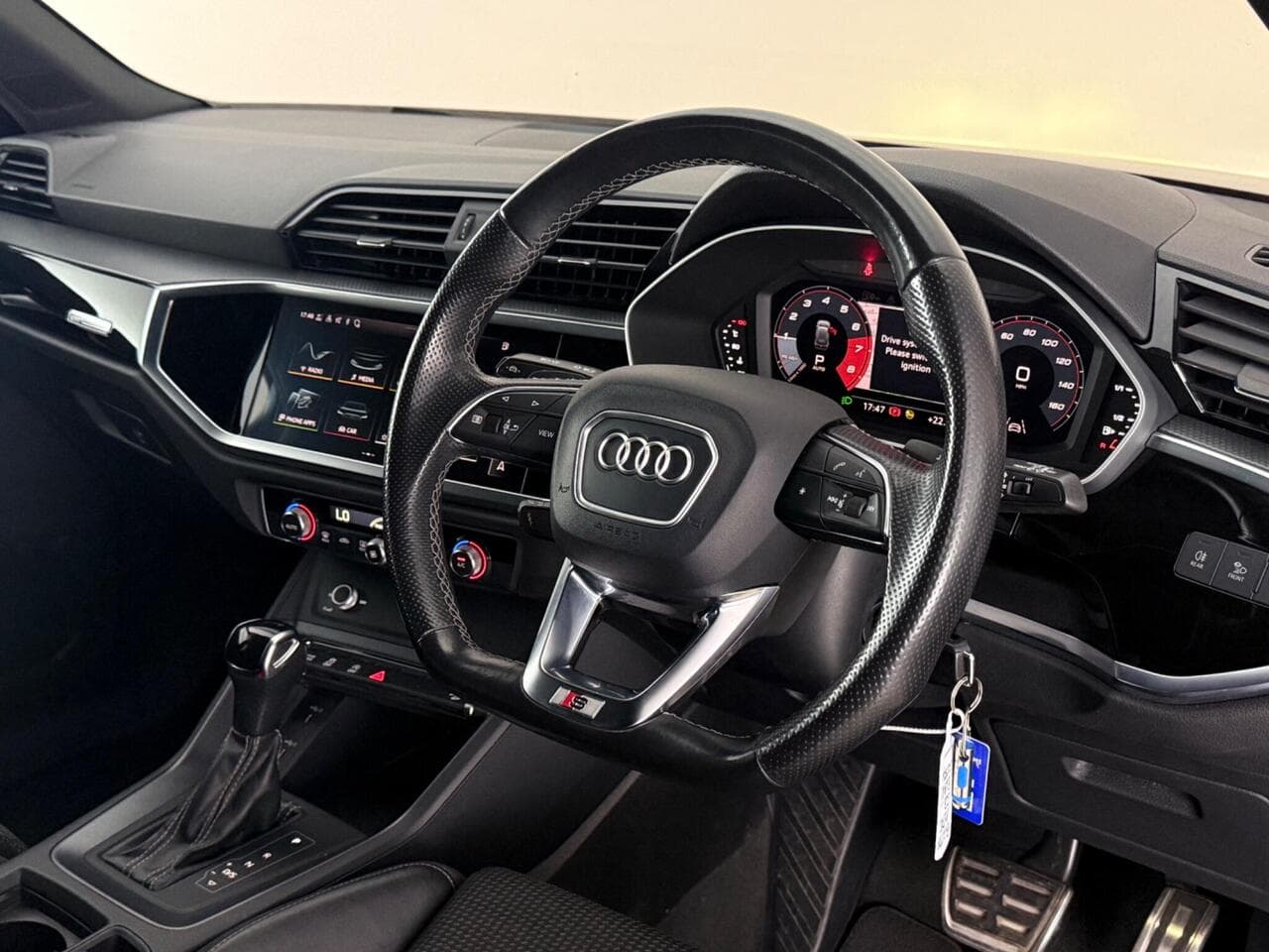Audi Q3 thumbnail Inconclusive