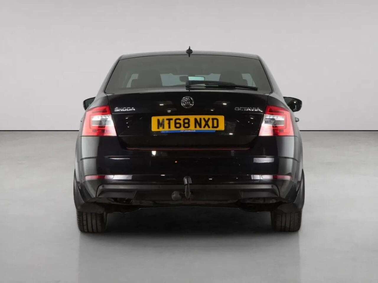 Skoda Octavia thumbnail Rear