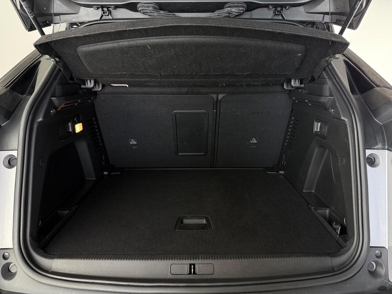 Peugeot 3008 thumbnail Boot