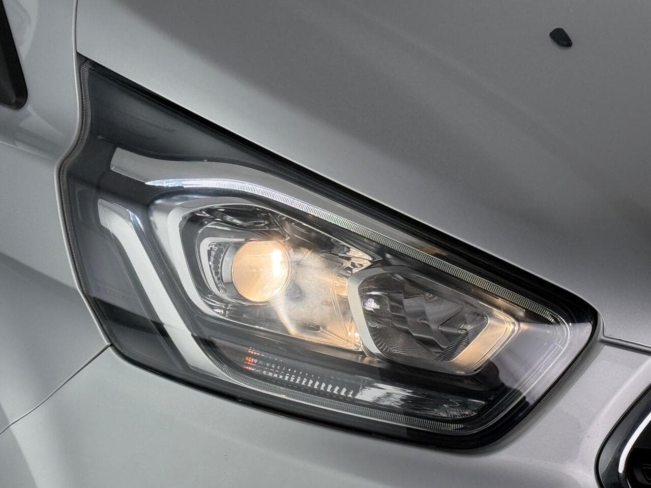 Ford Transit Custom thumbnail Lights Front