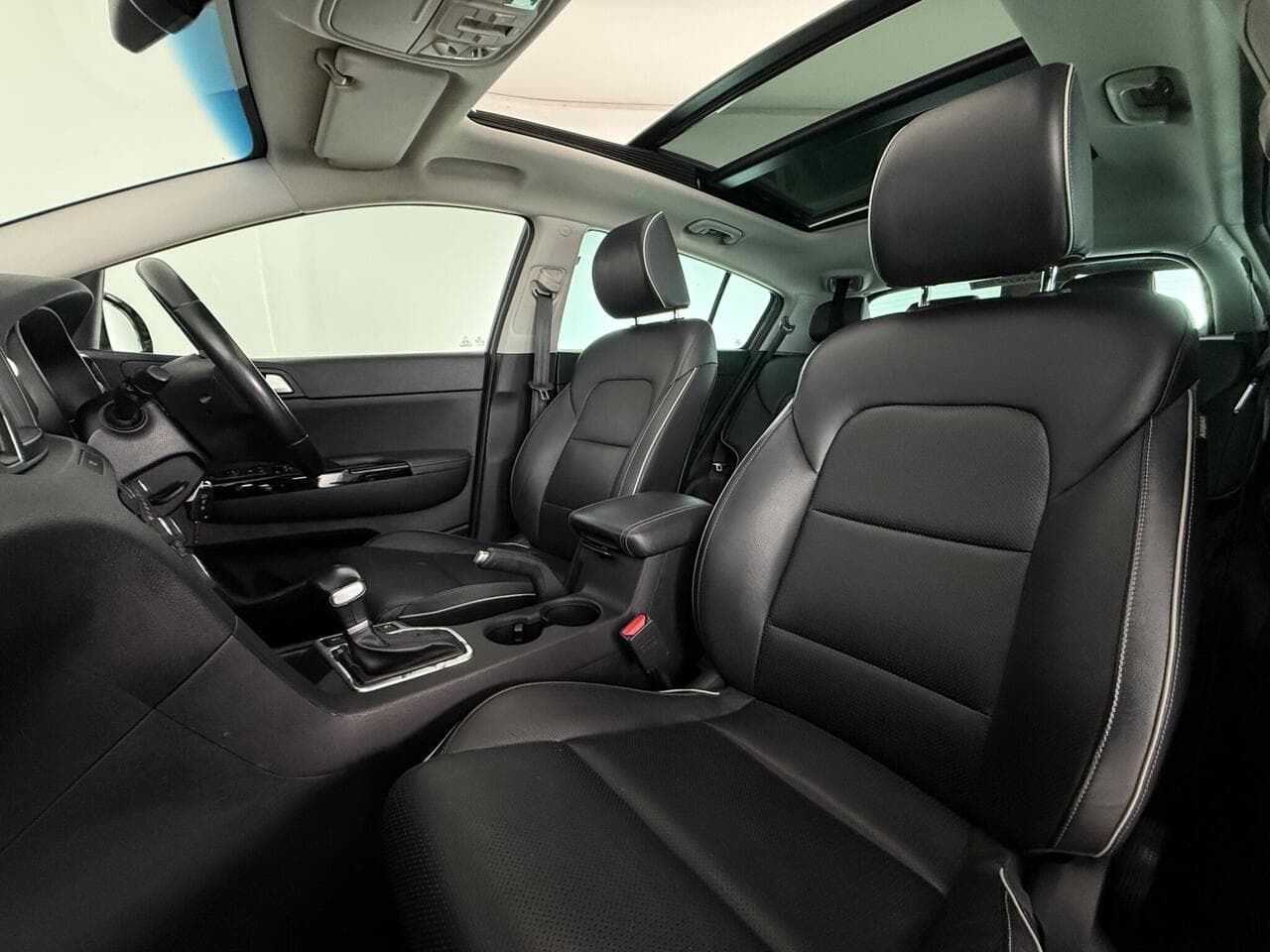 Kia Sportage thumbnail Seat Front Passenger