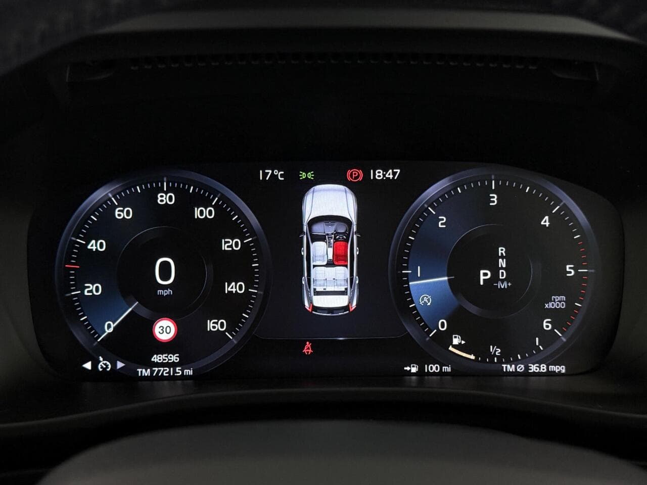 Volvo XC40 thumbnail Driver Instruments