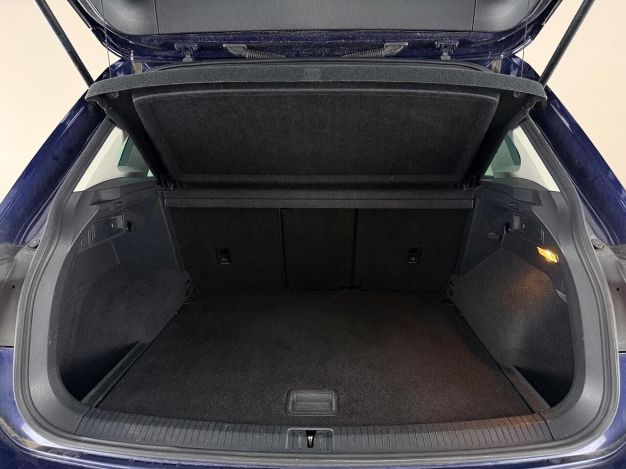 Volkswagen Tiguan thumbnail Boot