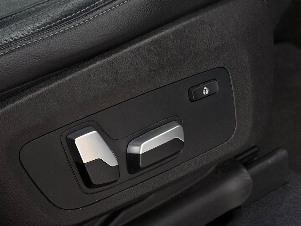 BMW X3 thumbnail Misc Controls