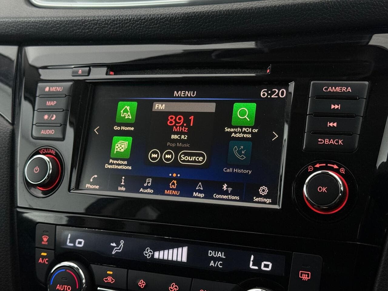 Nissan Qashqai thumbnail Infotainment System