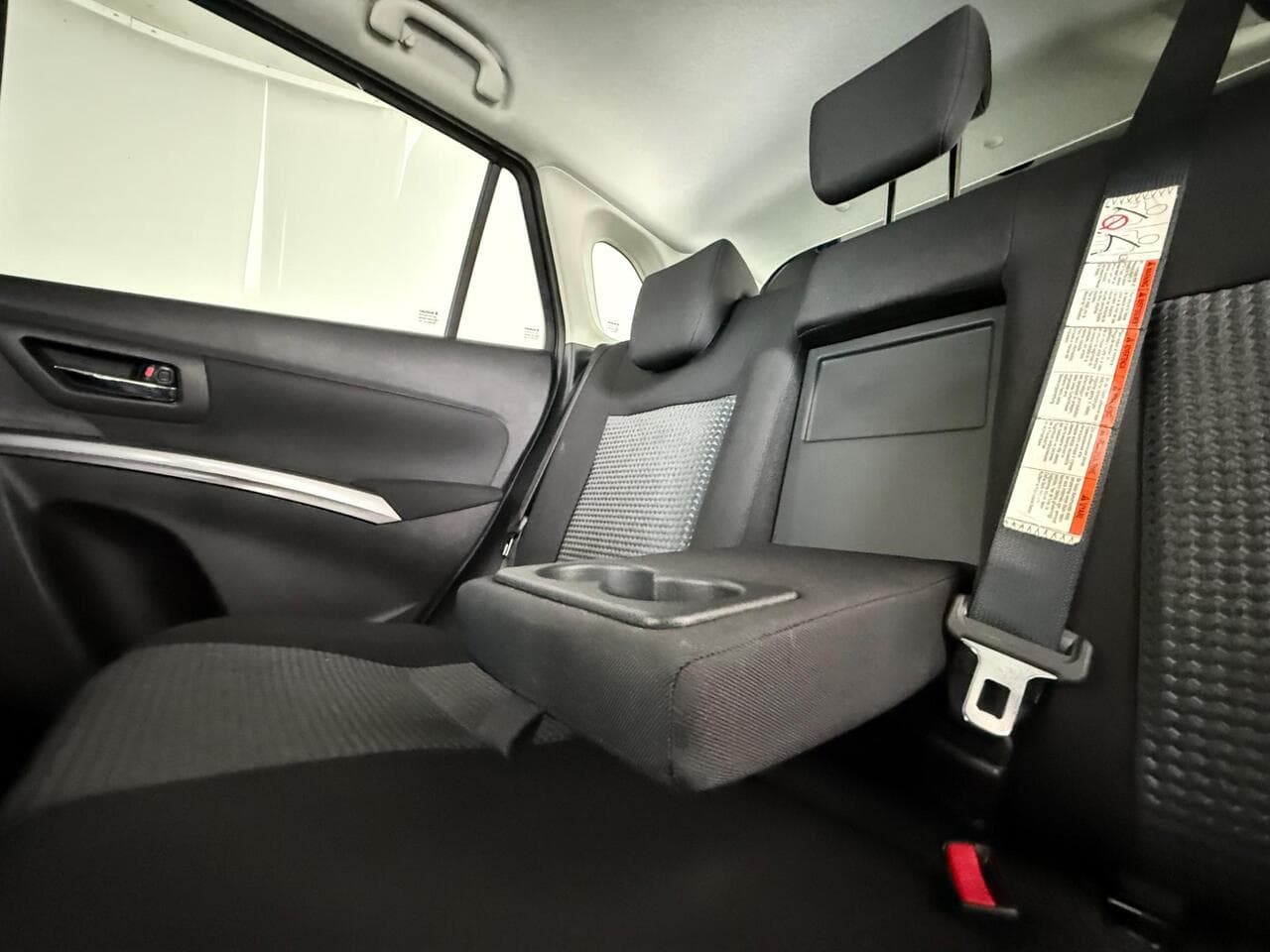 Suzuki S-Cross thumbnail Seat Front Passenger