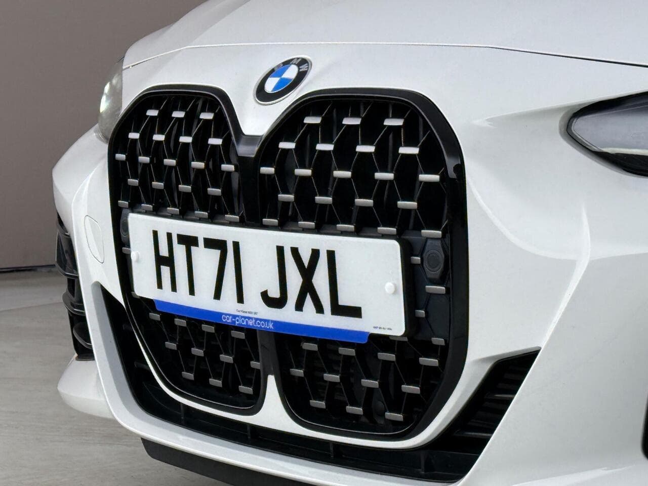 BMW 4 Series thumbnail Badge Exterior