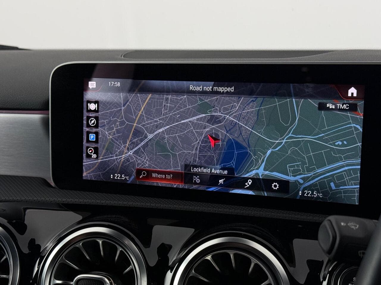 Mercedes-Benz A Class thumbnail Infotainment System
