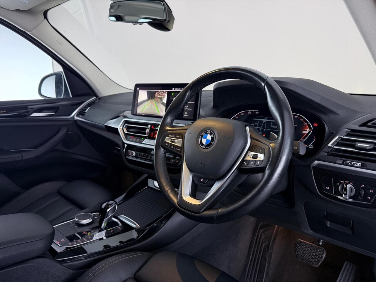 BMW X3 thumbnail Interior Front