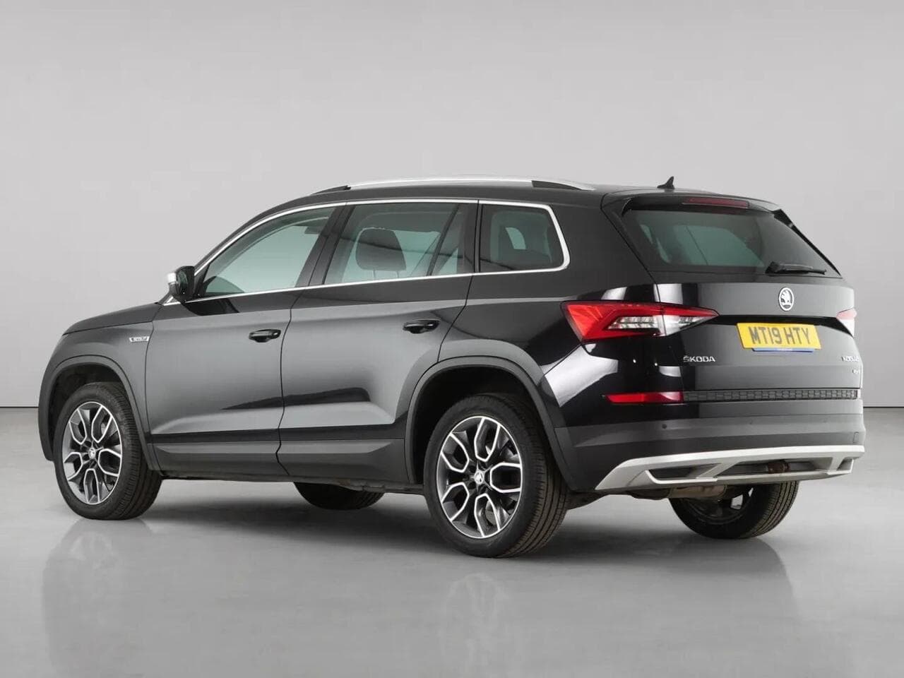 Skoda Kodiaq thumbnail Rear Left