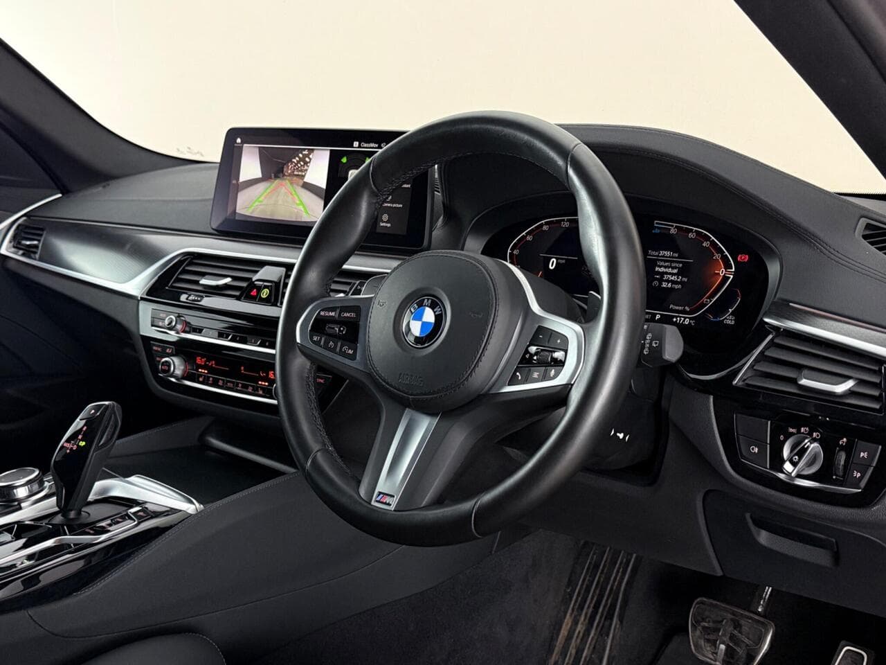 BMW 5 Series thumbnail Steering Wheel
