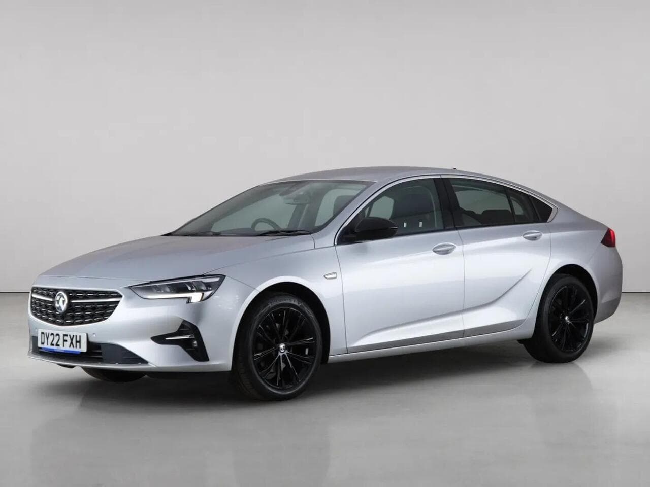 Vauxhall Insignia thumbnail Front Left