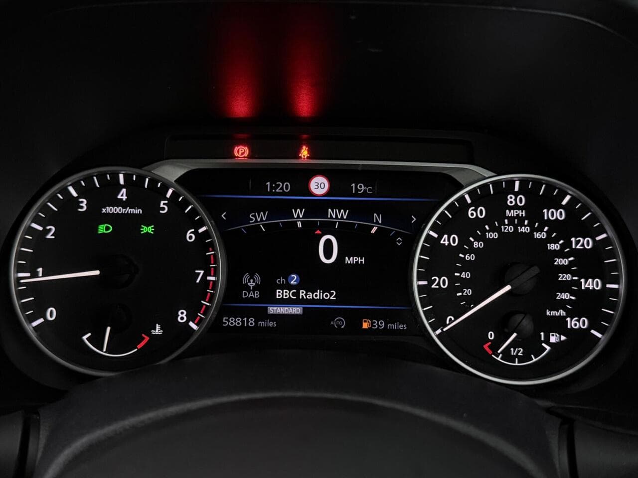 Nissan Juke thumbnail Driver Instruments