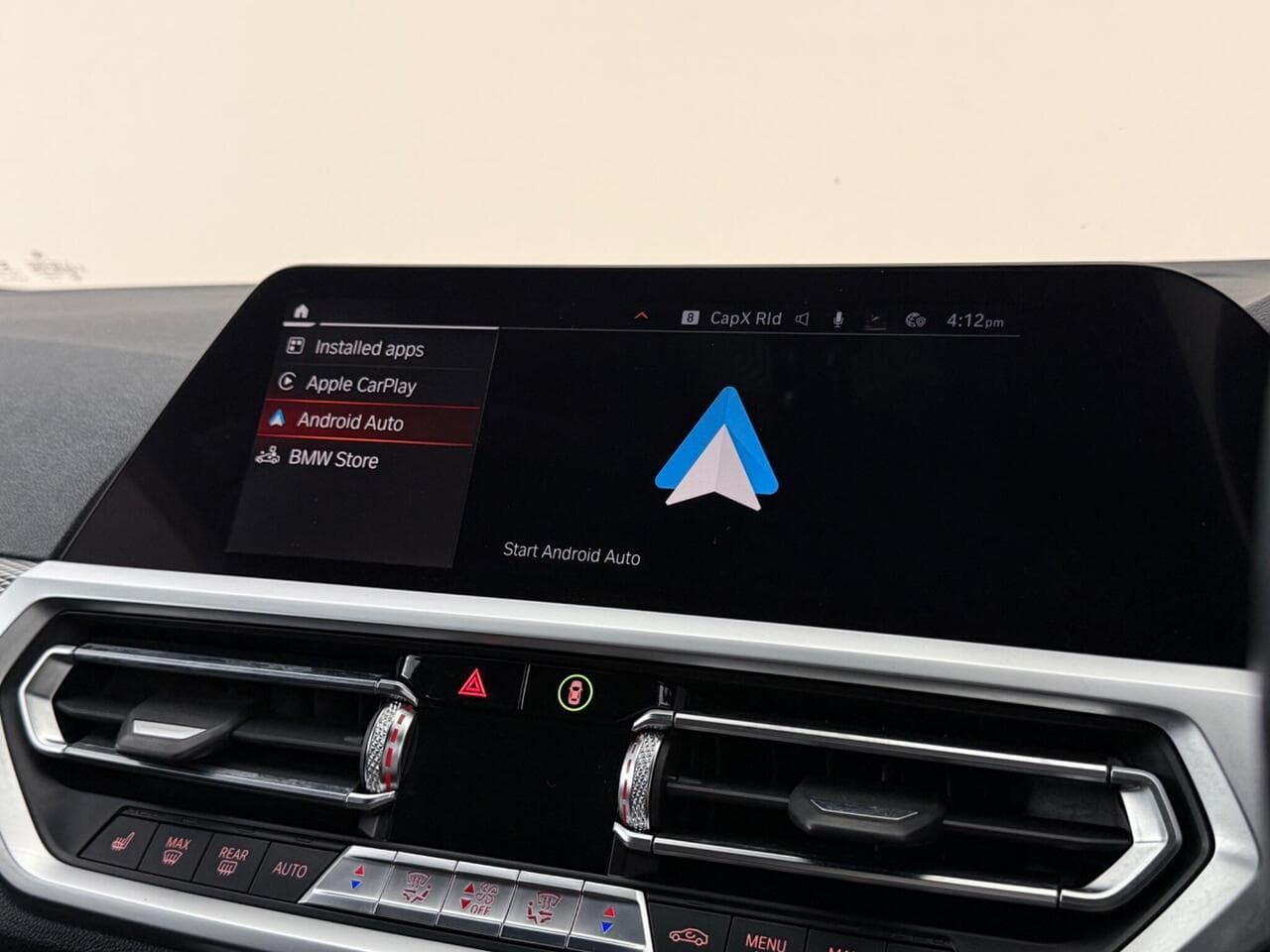 BMW 3 Series thumbnail Infotainment System