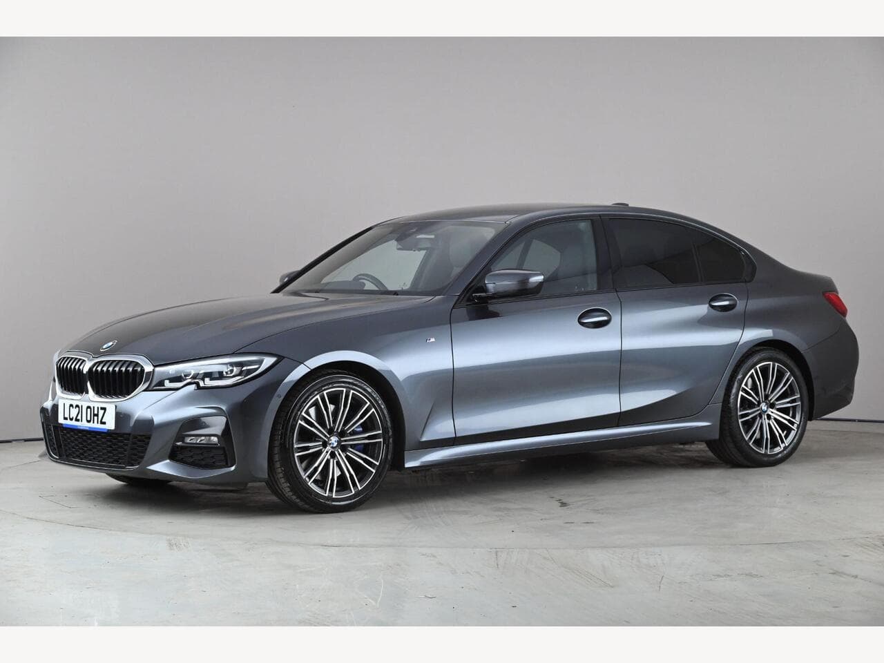 BMW 3 Series thumbnail Front Left