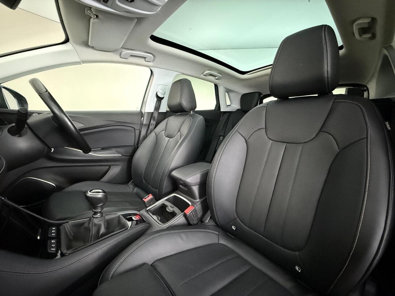 Vauxhall Grandland X thumbnail Seat Front Passenger