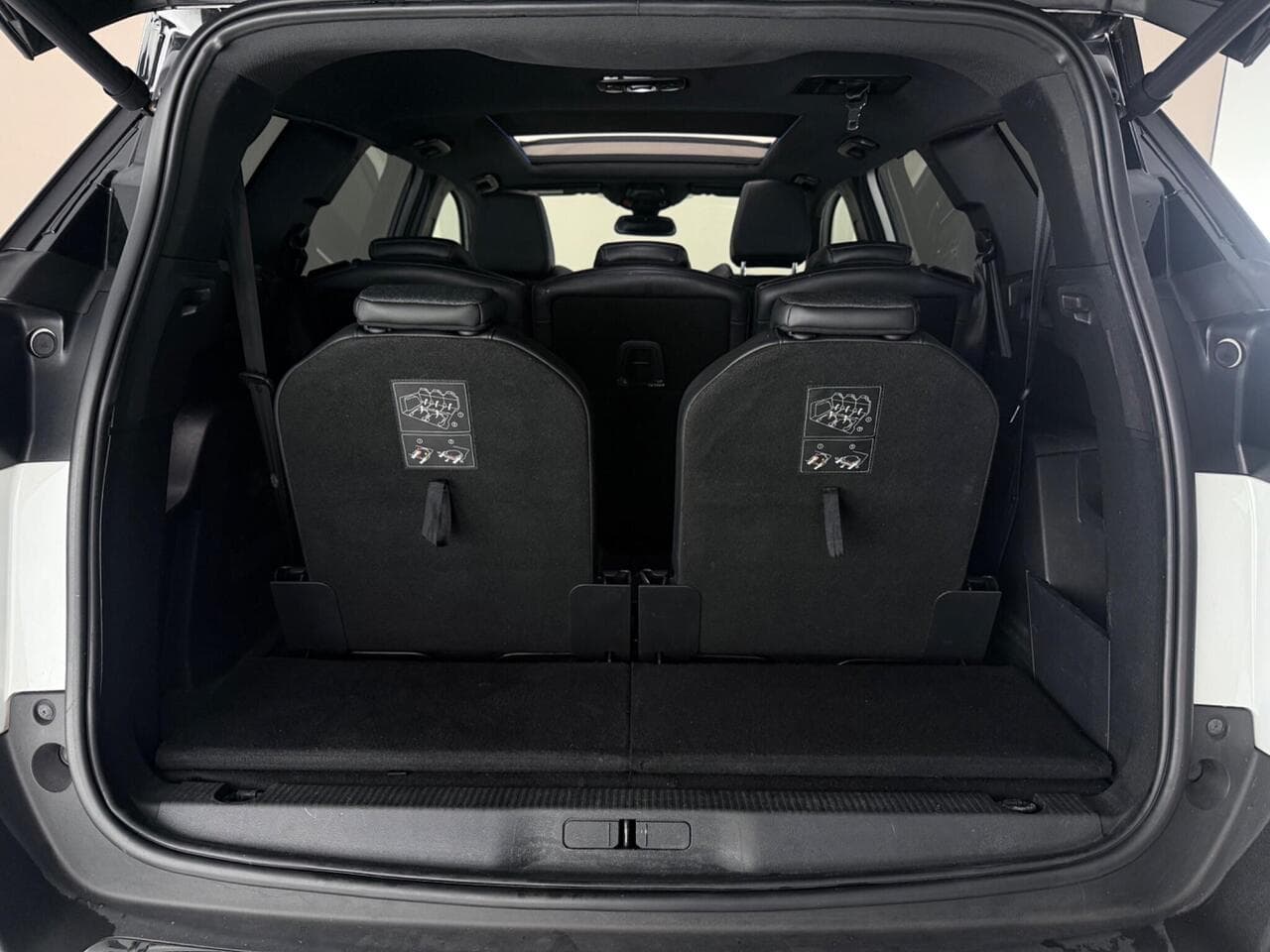 Peugeot 5008 thumbnail Boot