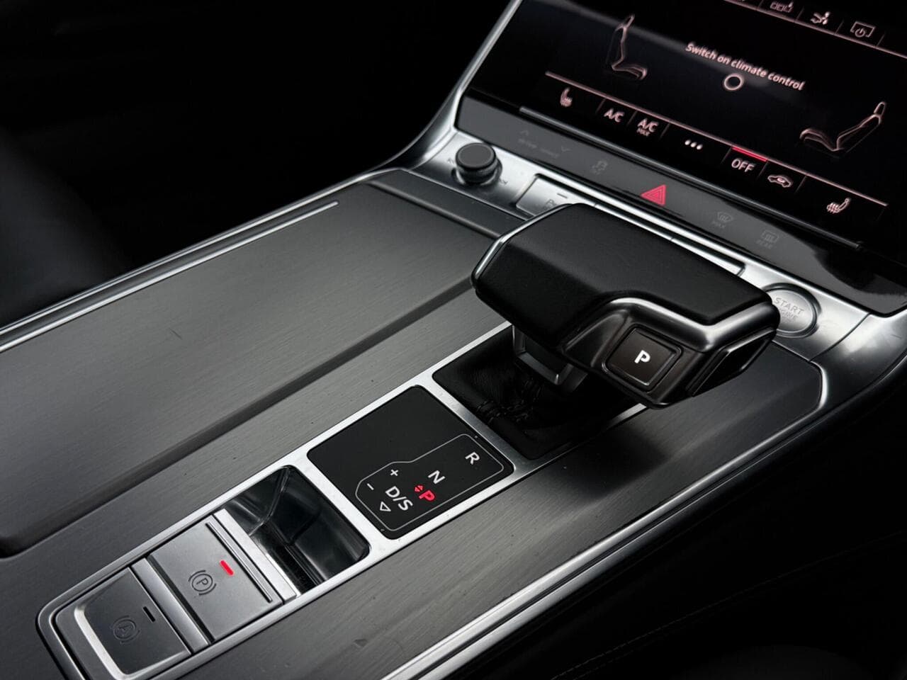 Audi A7 thumbnail Interior Front