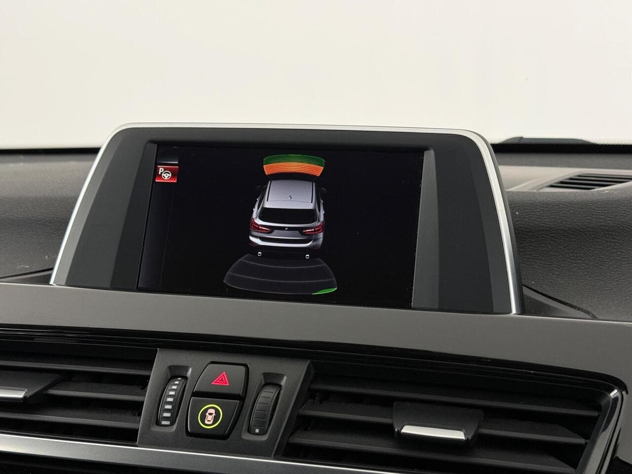 BMW X1 thumbnail Infotainment System