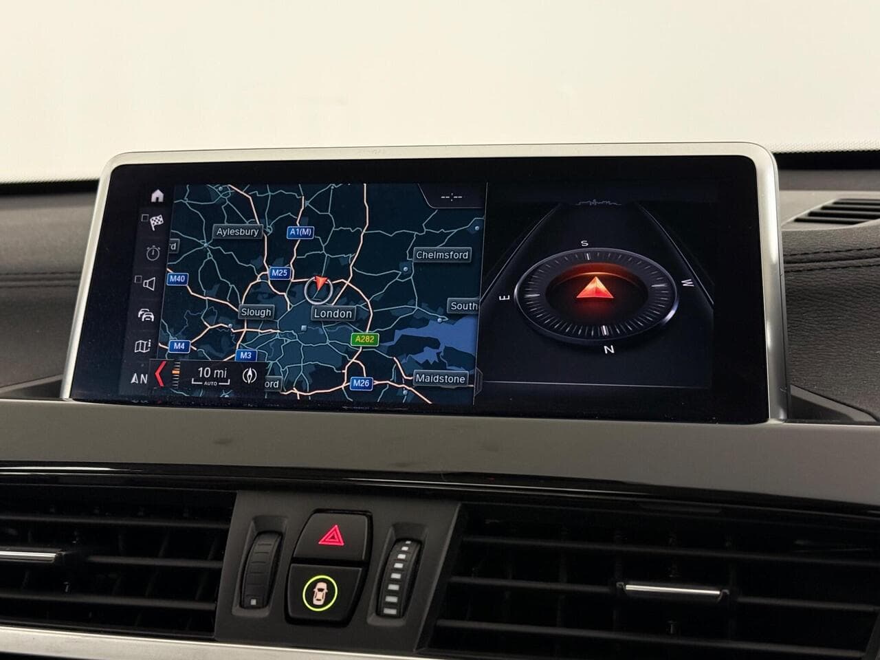 BMW X1 thumbnail Infotainment System