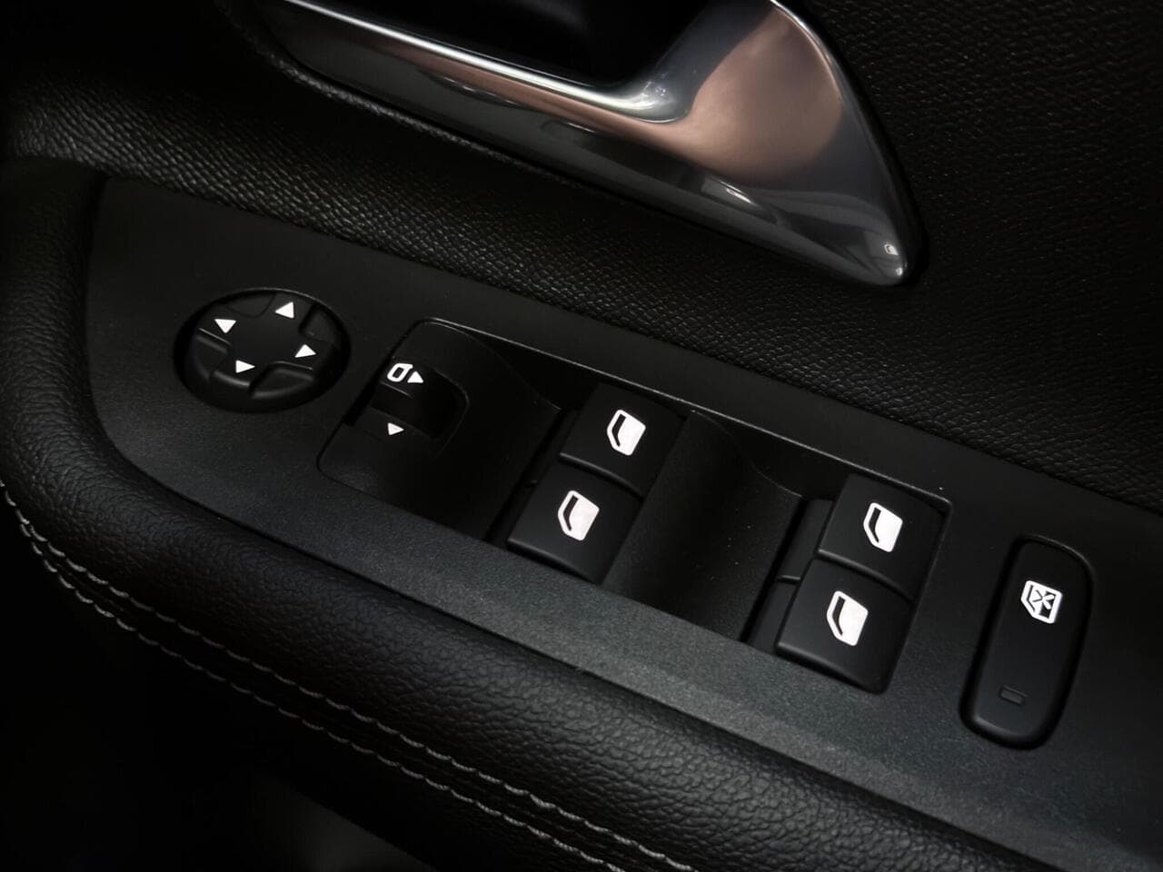 Vauxhall Mokka thumbnail Misc Controls