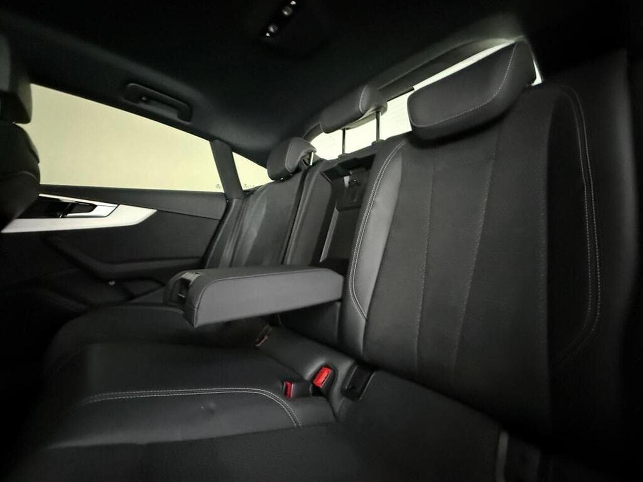 Audi A5 thumbnail Seats Rear