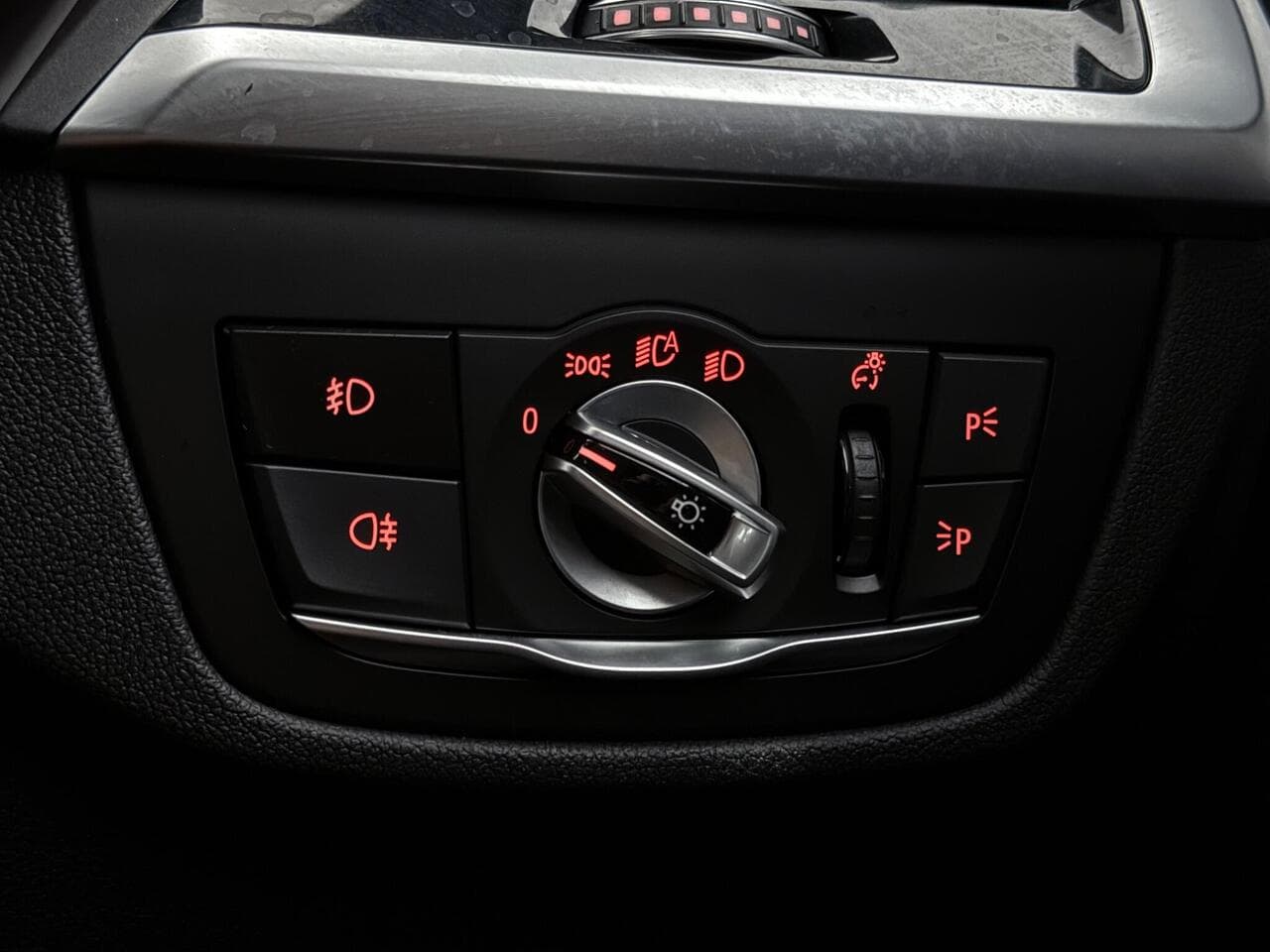 BMW X3 thumbnail Misc Controls