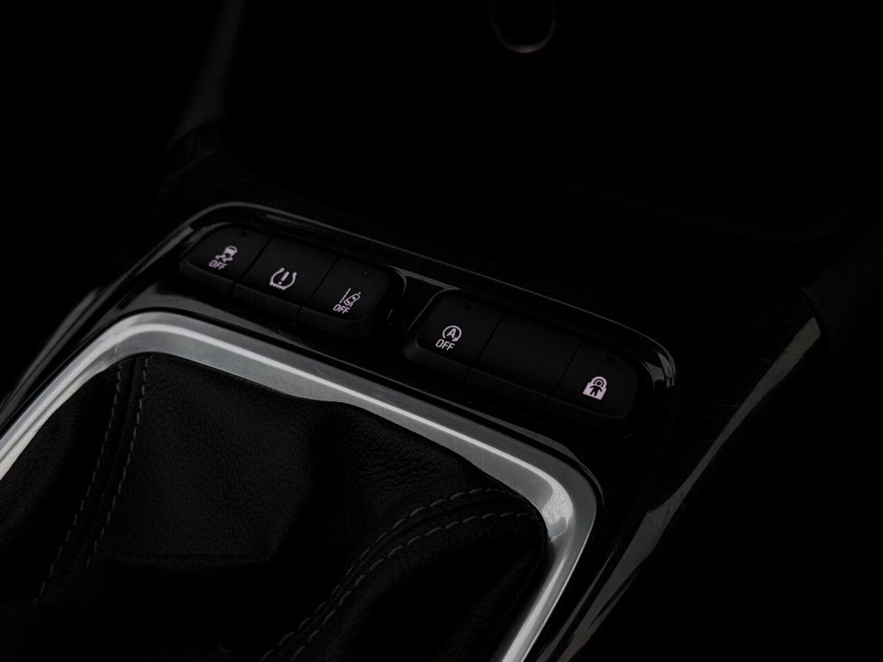 Vauxhall Crossland X thumbnail Misc Controls