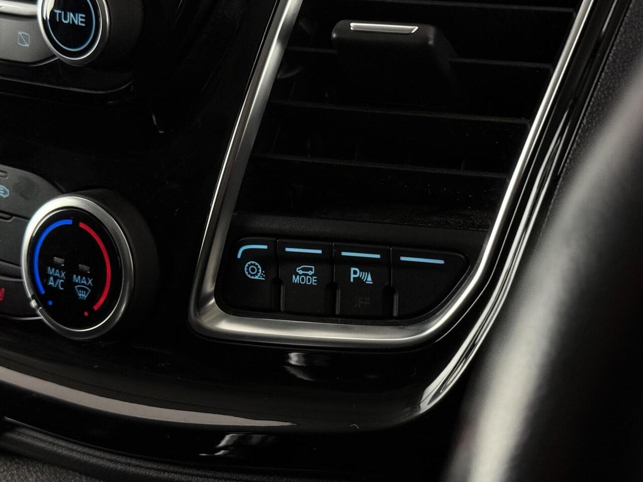 Ford Transit Custom thumbnail Misc Controls