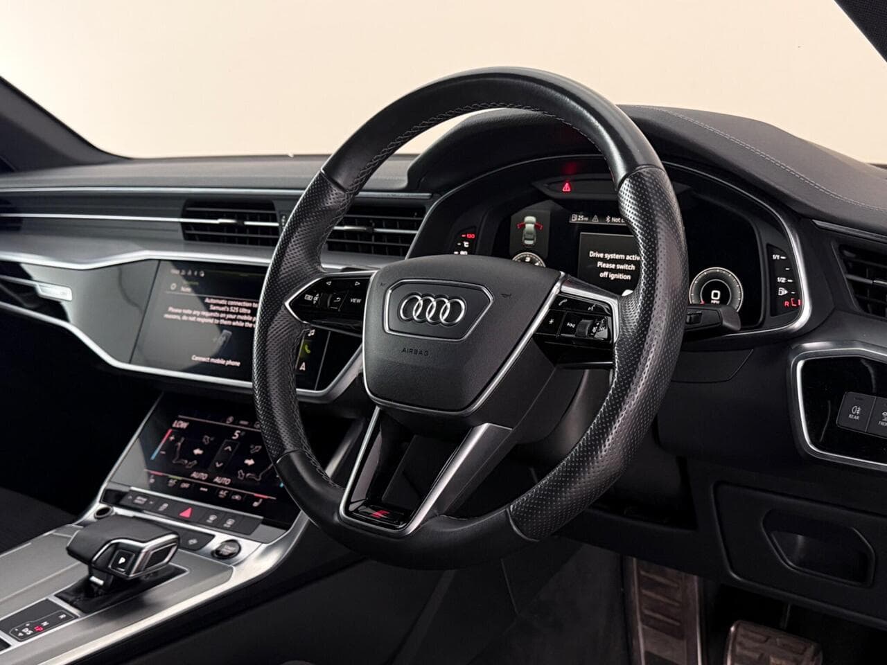 Audi A6 Saloon thumbnail Steering Wheel