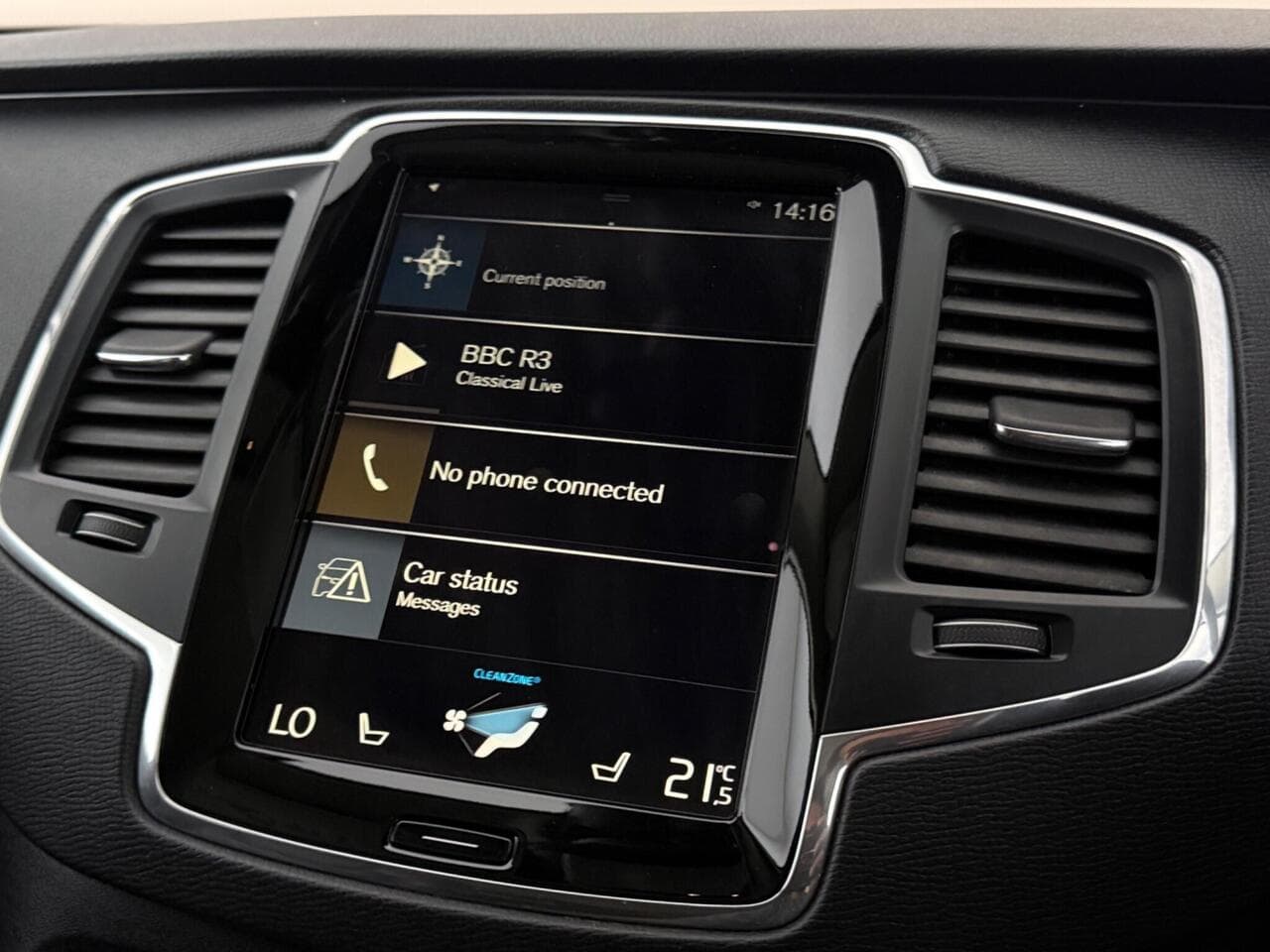 Volvo XC90 thumbnail Infotainment System