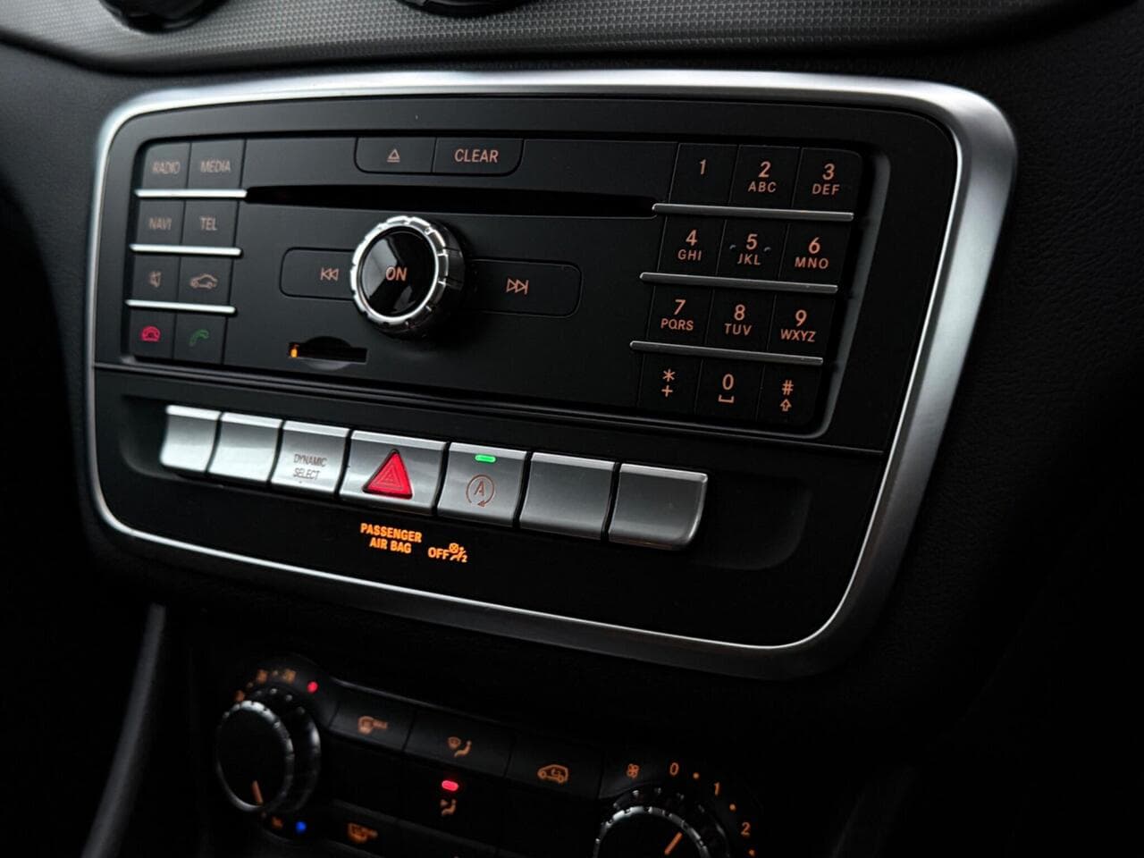 Mercedes-Benz GLA thumbnail Infotainment System