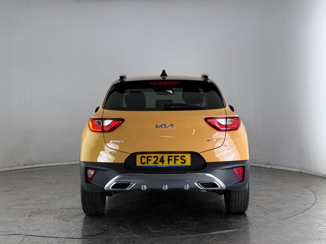 Kia Stonic thumbnail Rear