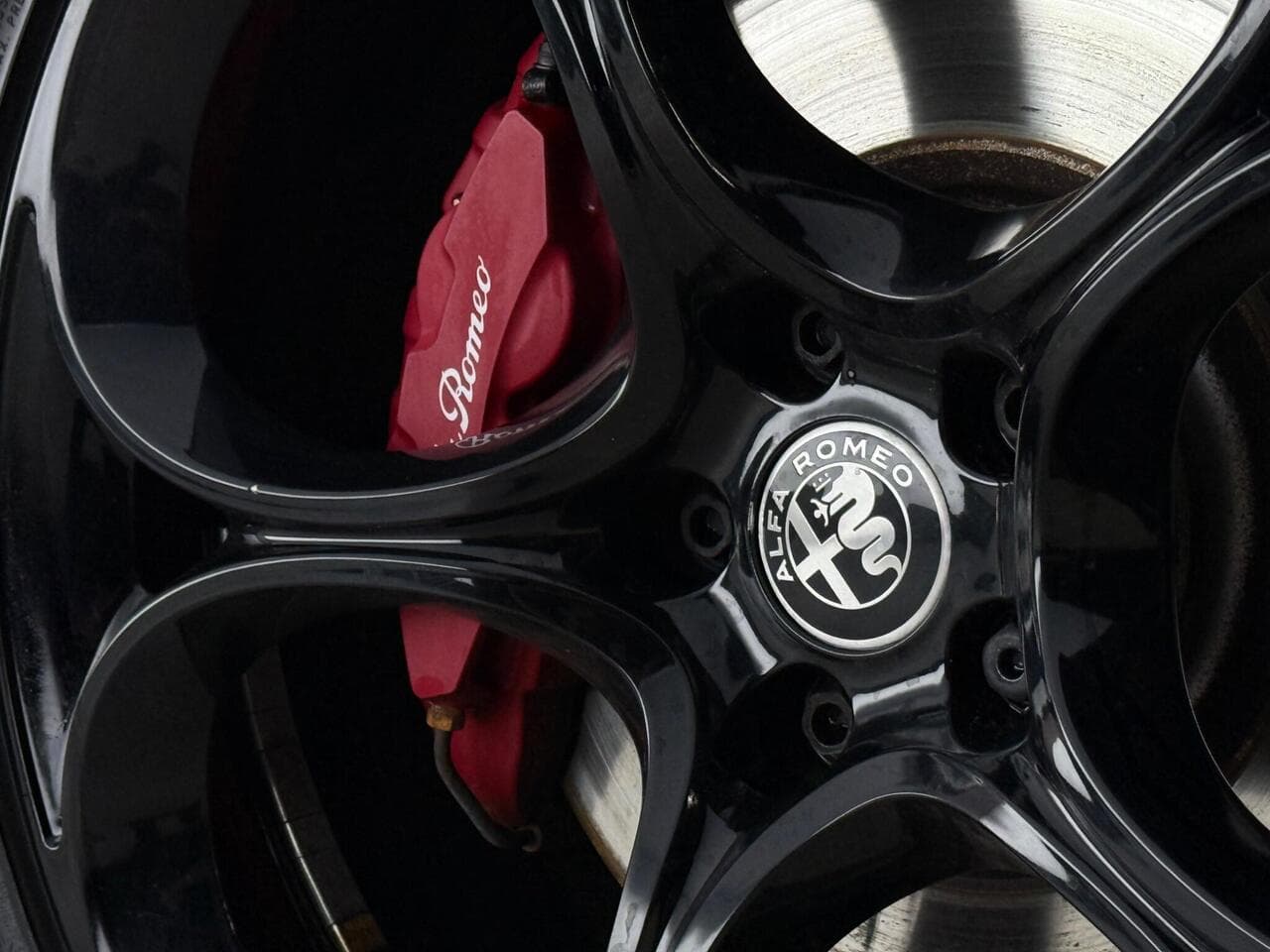 Alfa Romeo Stelvio thumbnail Inconclusive