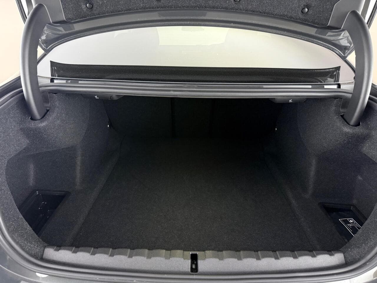 BMW 4 Series thumbnail Boot