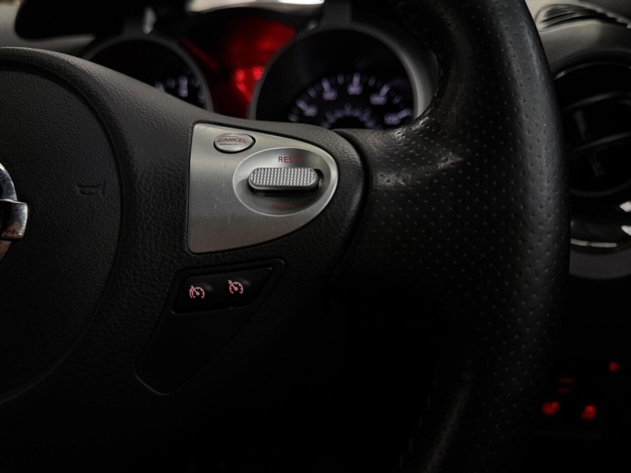 Nissan Juke thumbnail Misc Controls