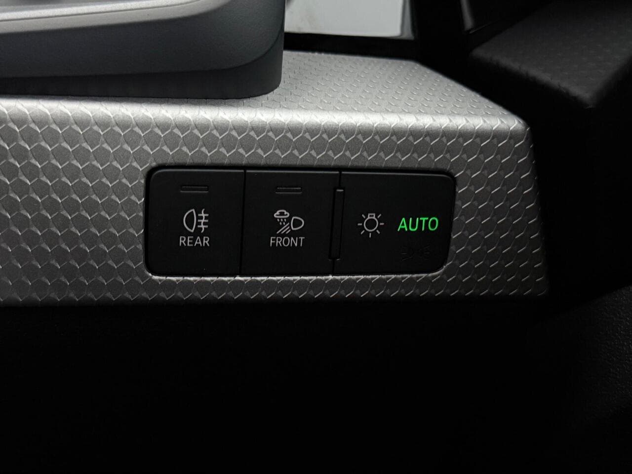 Audi A1 thumbnail Misc Controls