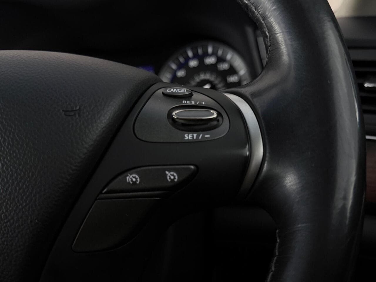 Infiniti Q70 thumbnail Inconclusive