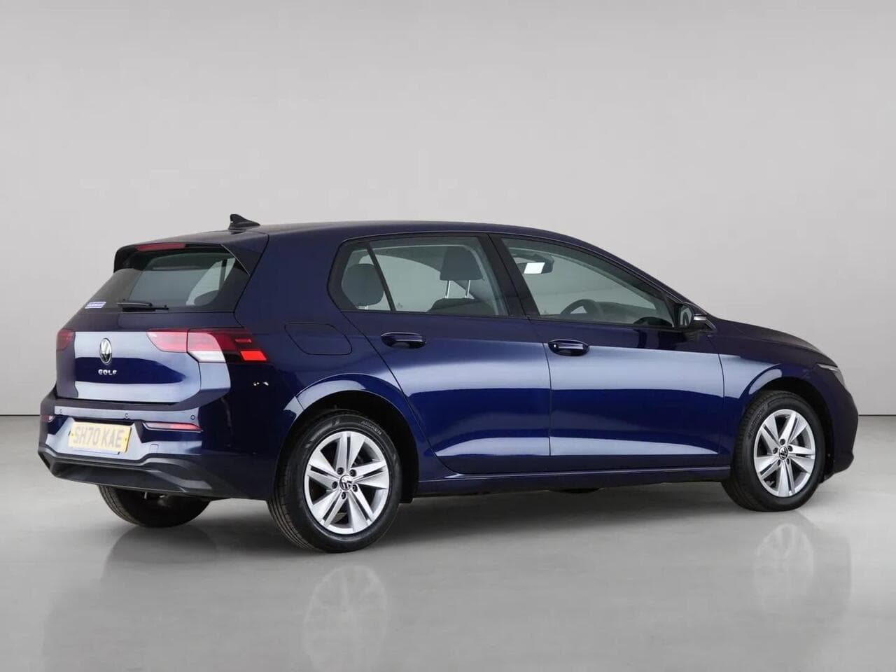 Volkswagen Golf thumbnail Side Right