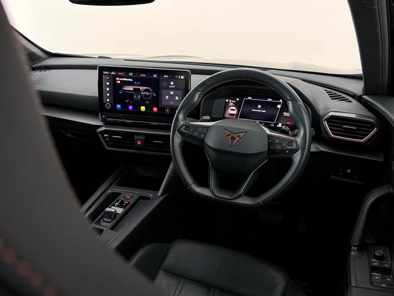 CUPRA Formentor thumbnail Interior Front