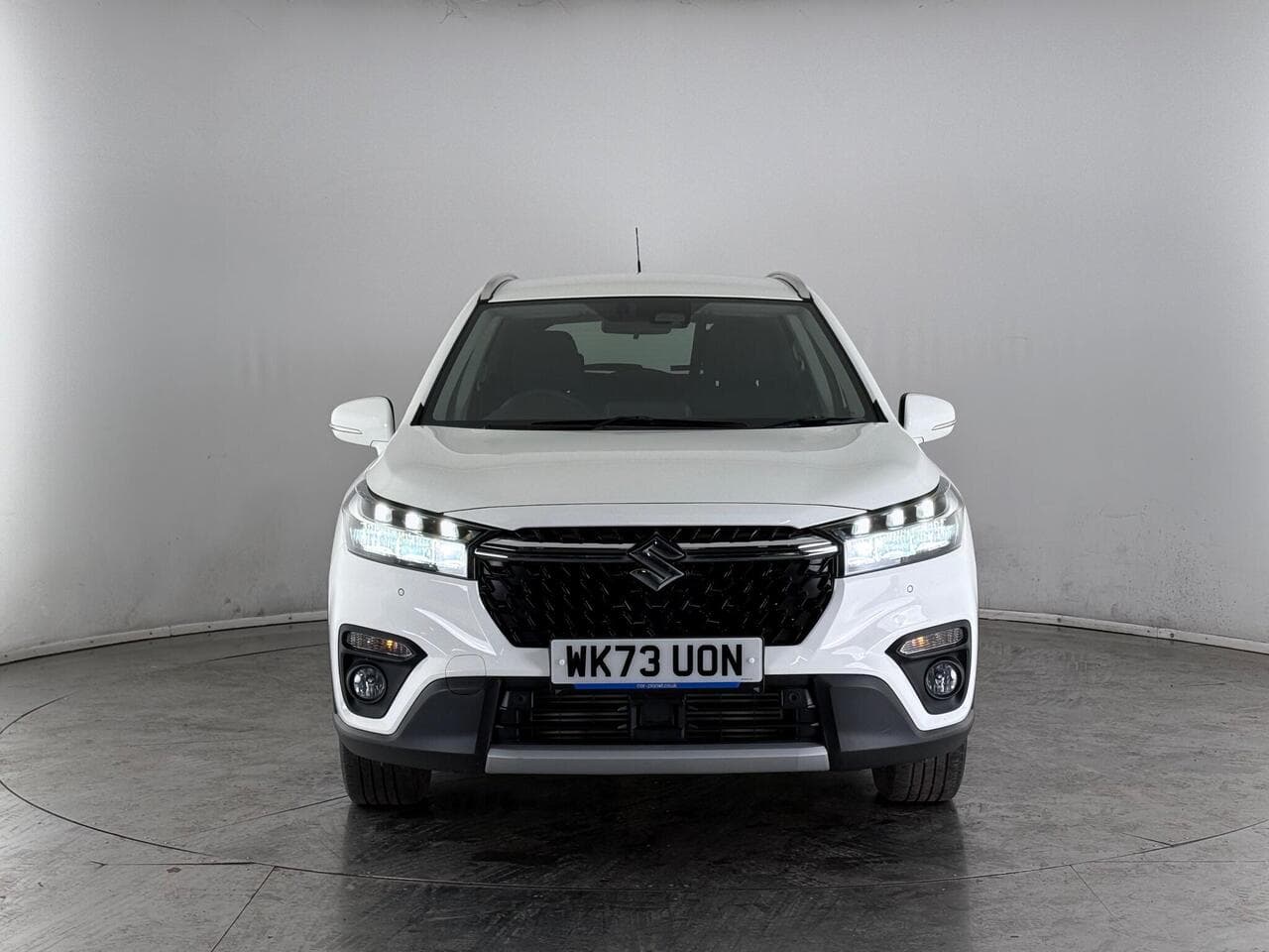 Suzuki S-Cross thumbnail Front