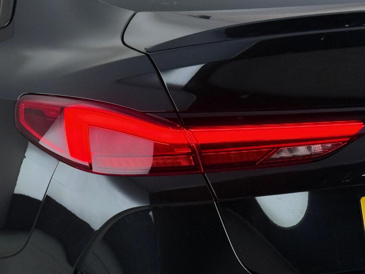 BMW 2 Series Gran Coupe thumbnail Lights Rear