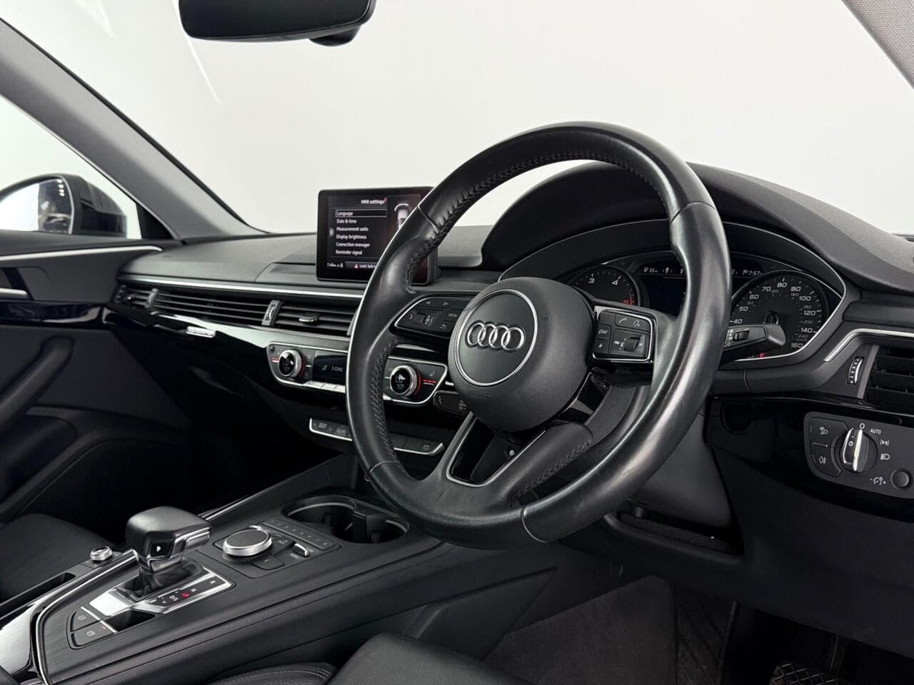 Audi A4 thumbnail Interior Front