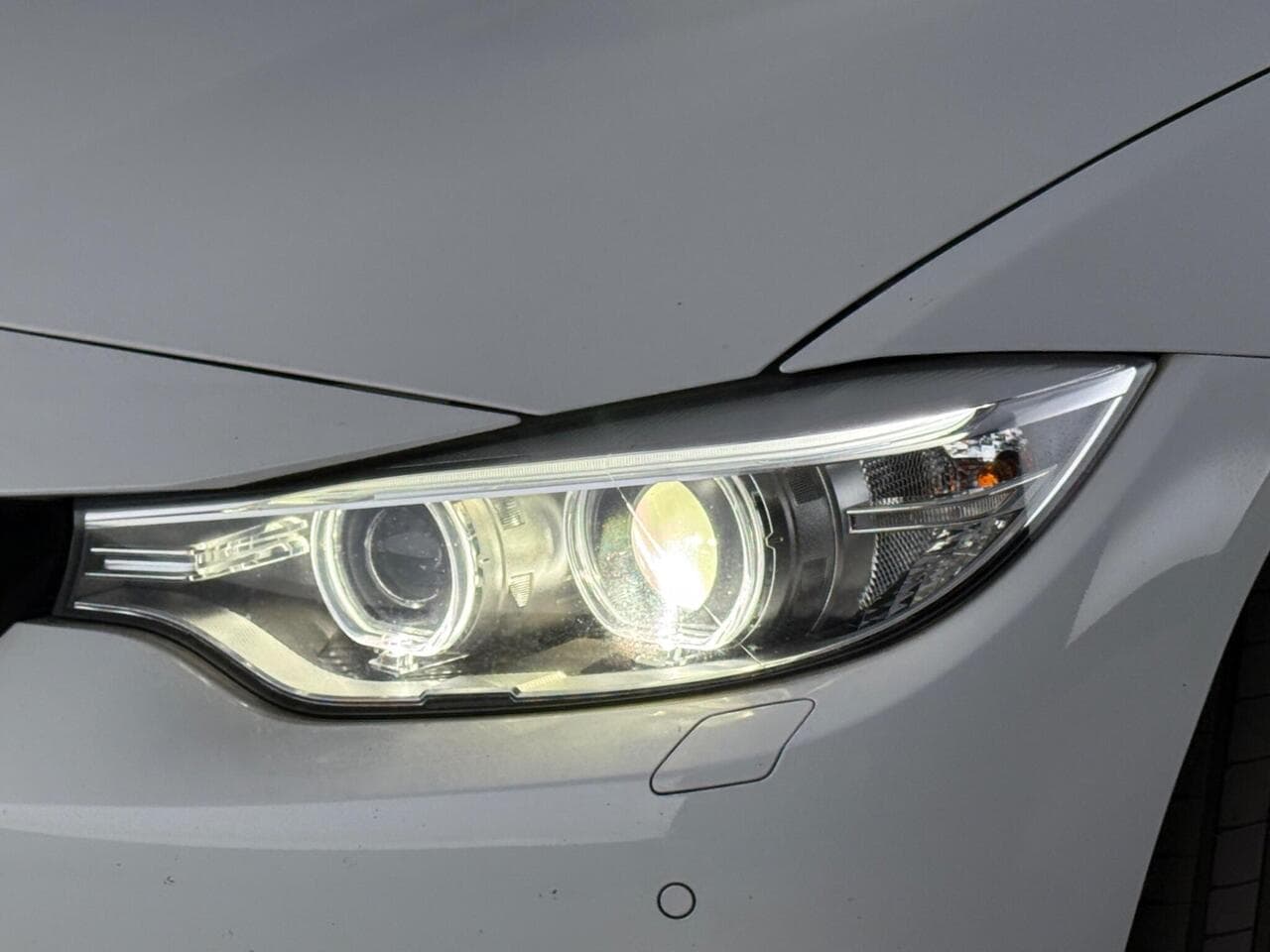 BMW 4 Series thumbnail Lights Front