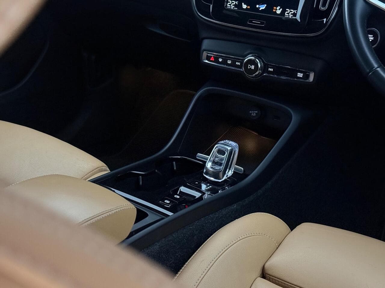 Volvo XC40 thumbnail Interior Front