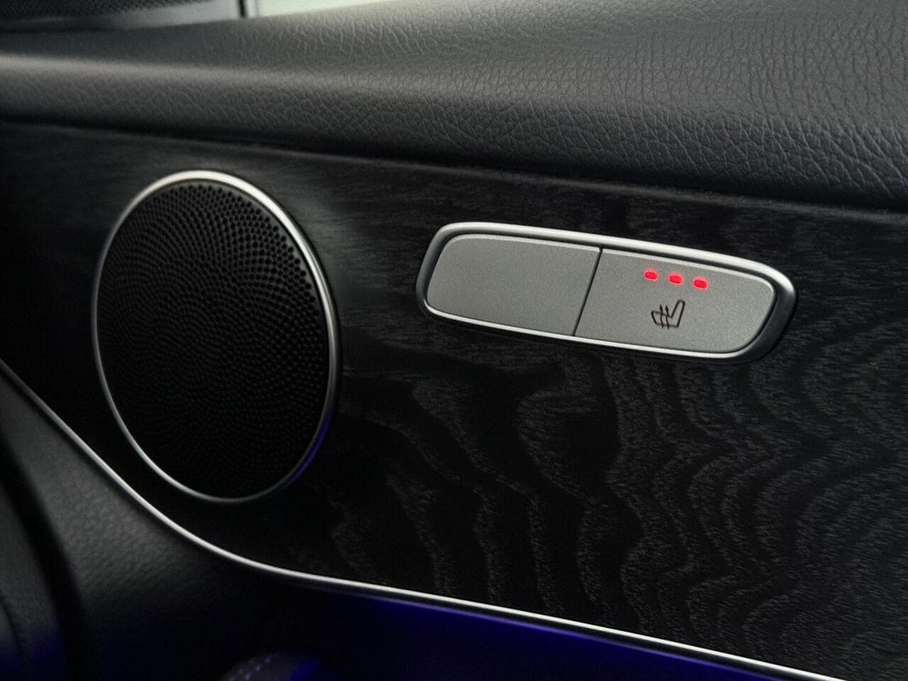 Mercedes-Benz GLC thumbnail Misc Controls